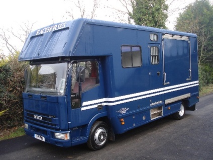 Horse Boxes For Sale - Horsebox, Carries 3 stalls 51 Reg - Surrey                                                          