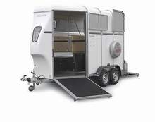 Horsetrailer, Carries 1 stall with Living - Wiltshire                                               