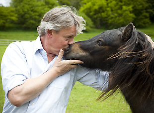 Martin Clunes                                                                   