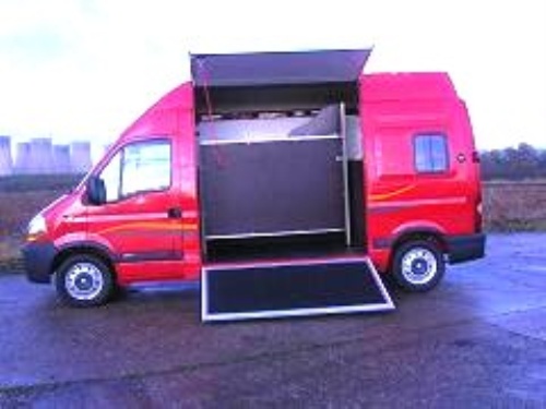 Horse Boxes For Sale - Looking for a conversion - That CAN take up to 17.2hh - Leicestershire                              