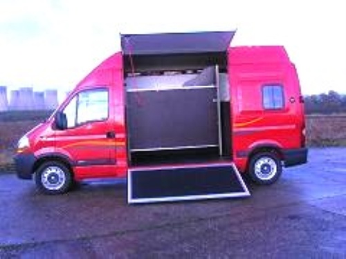 Renault Master Horsebox. Renault Master/Vauxhall