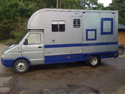 Horse Boxes For Sale - Horsebox, Carries 2 stalls P Reg with Living - Nottinghamshire                                      