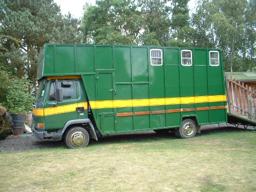 Horse Boxes For Sale - Horsebox, Carries 3 stalls X Reg with Living - Lincolnshire                                         