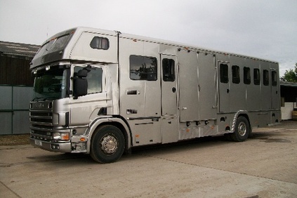 Horse Boxes For Sale - Horsebox, Carries 9 stalls R Reg with Living - Nottinghamshire                                      